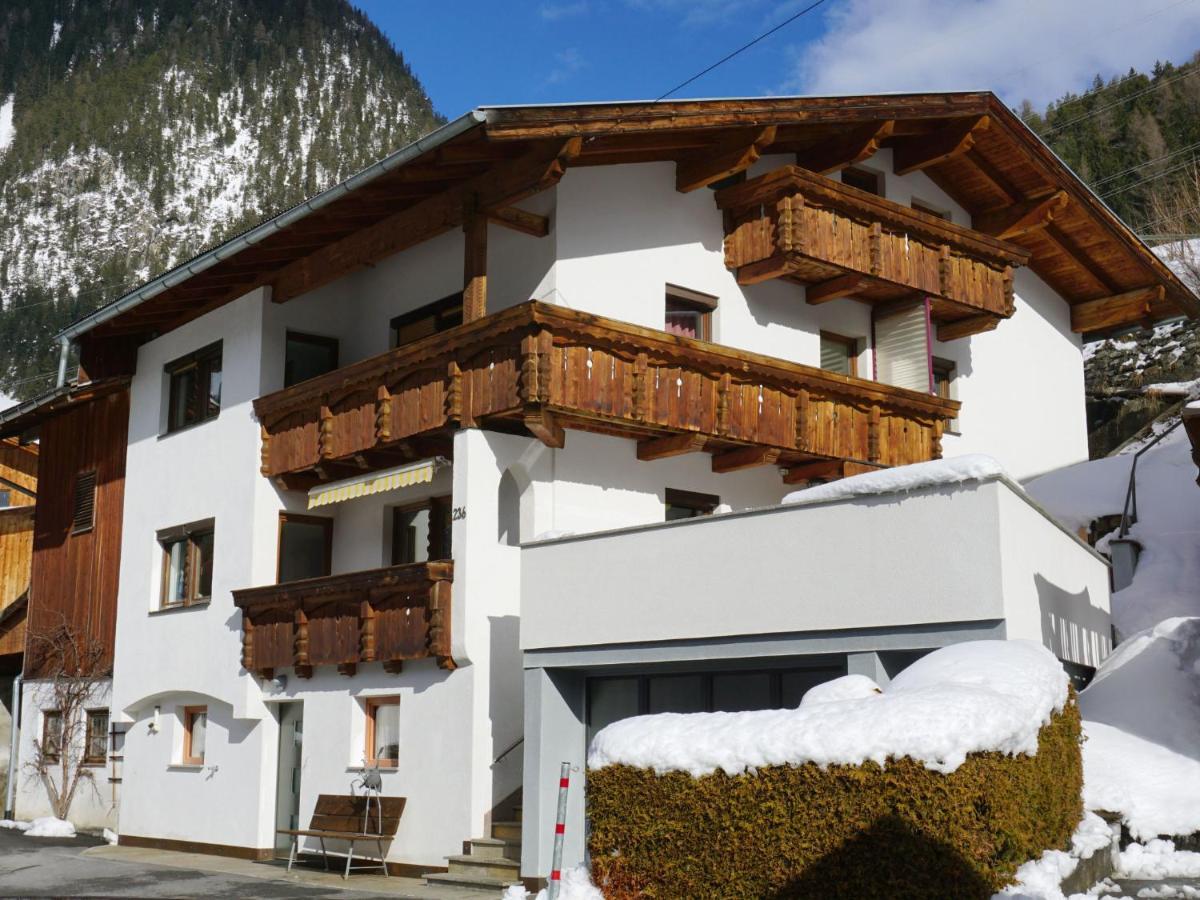 Holiday Home Hoelzl By Interhome Flirsch Exteriör bild