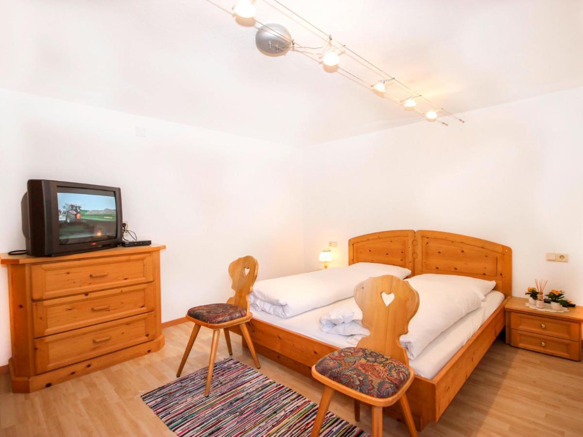 Holiday Home Hoelzl By Interhome Flirsch Exteriör bild