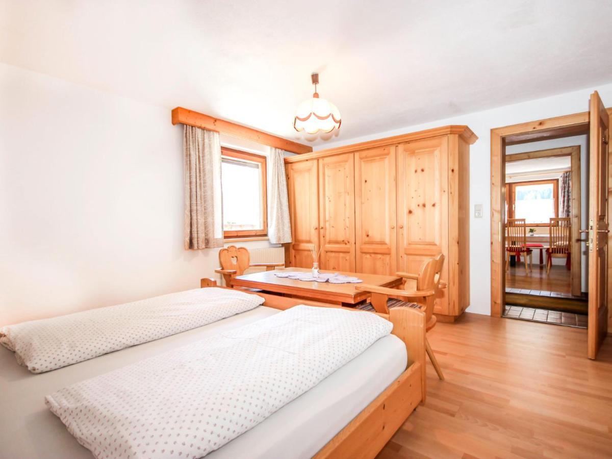 Holiday Home Hoelzl By Interhome Flirsch Exteriör bild