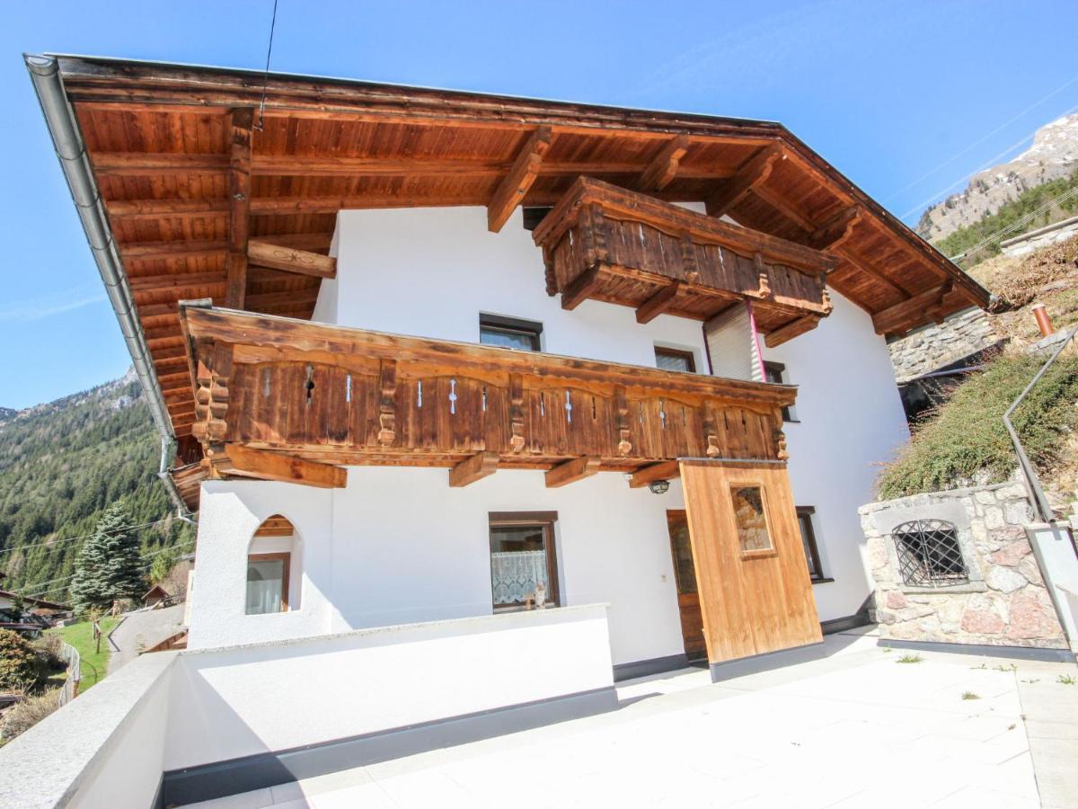 Holiday Home Hoelzl By Interhome Flirsch Exteriör bild